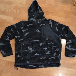 Under Armour Black/gray Camouflage 1/4 Zip Pullover Fleece Hoodie Size XL PTP 28